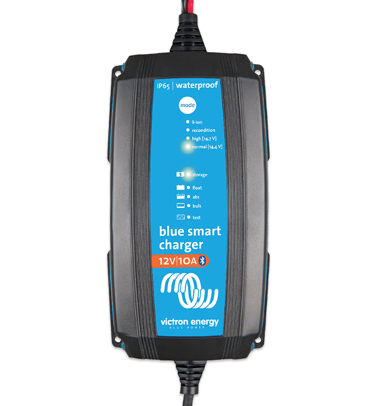 Blue Smart IP65 Charger 12/25(1) 230V CEE 7/17